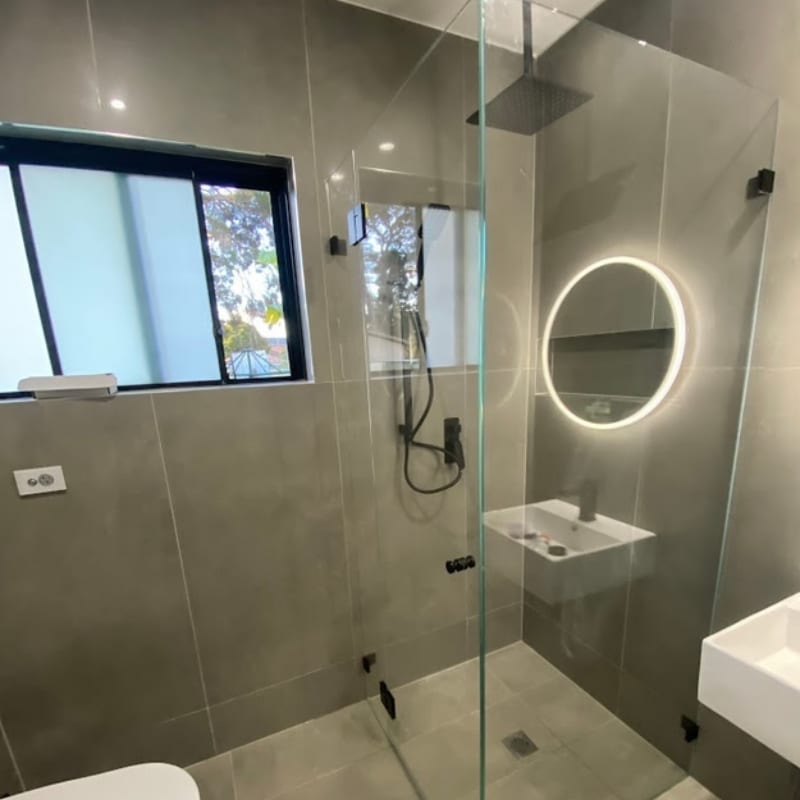 Image presents Top Shower Screen Suppliers